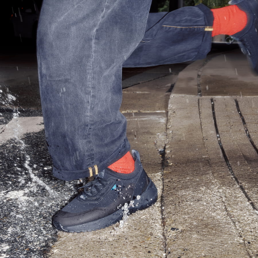 Women's Stormburst Low Top - Black - Image 5